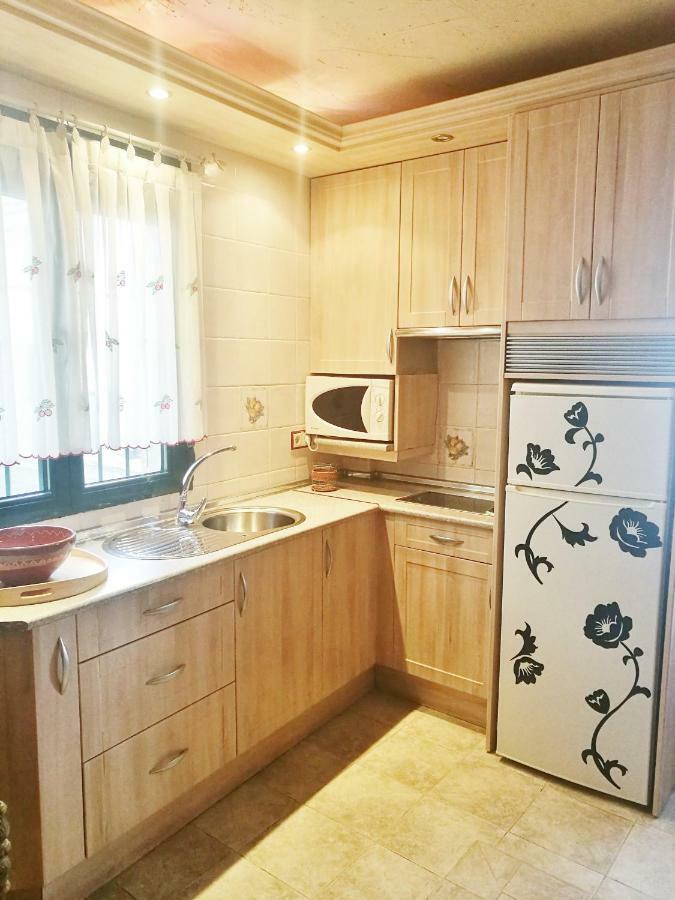 Apartamentos Melchor De Linan Torrelaguna Exterior foto