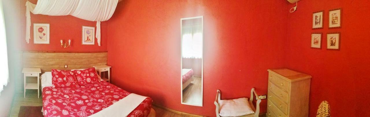 Apartamentos Melchor De Linan Torrelaguna Exterior foto