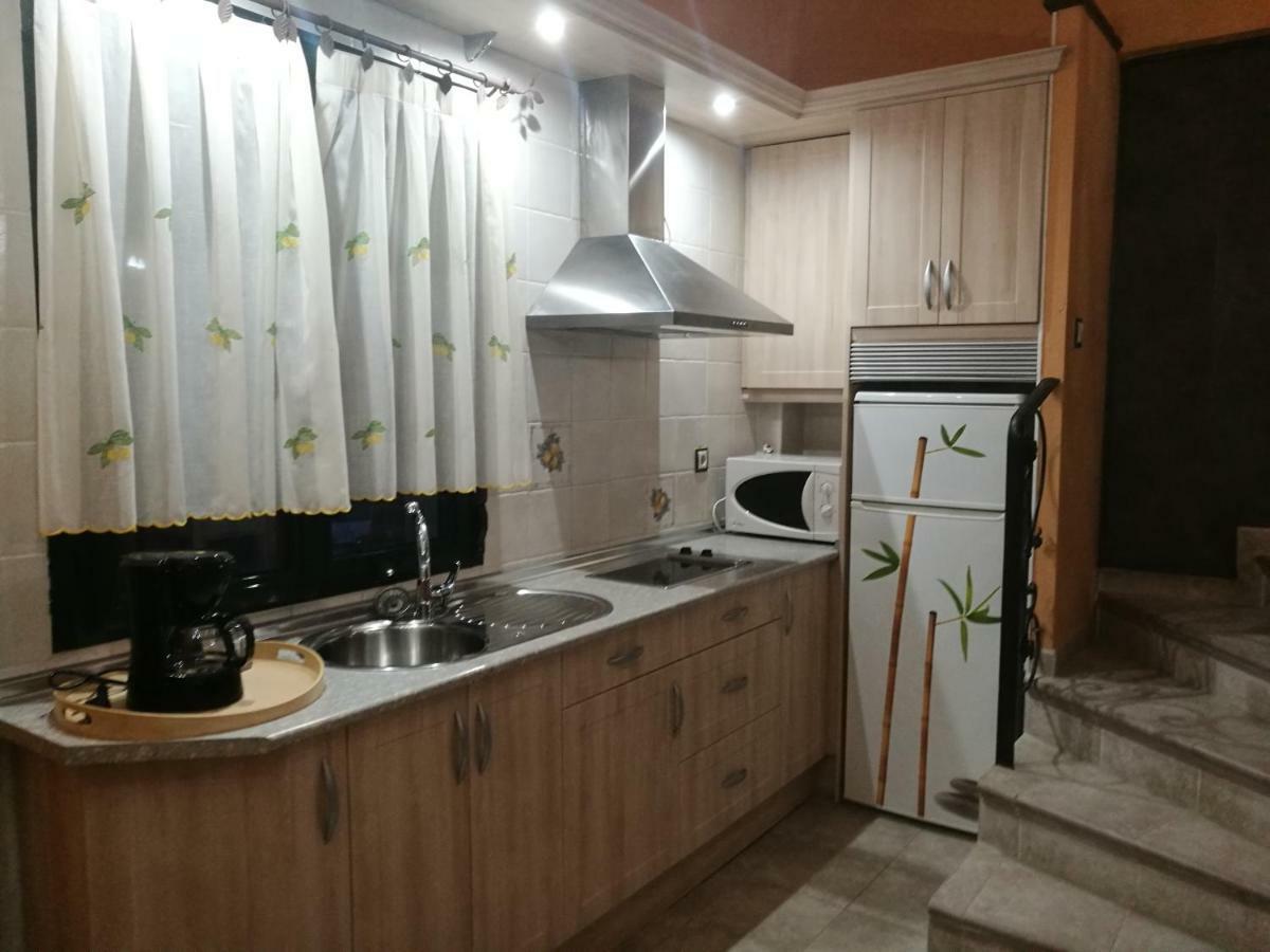 Apartamentos Melchor De Linan Torrelaguna Exterior foto